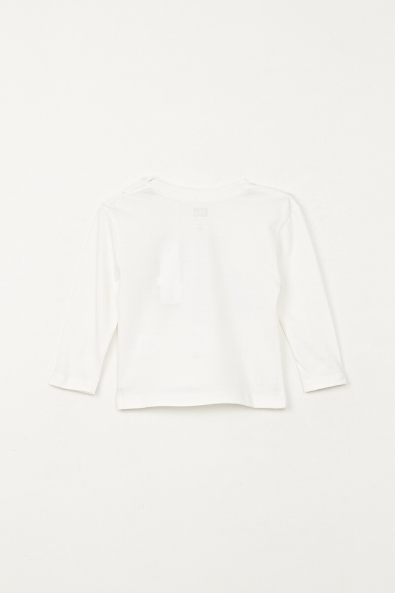 Remera básica estampada Crudo