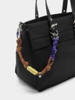 Bolso Tote De Nylon Con Colgante negro