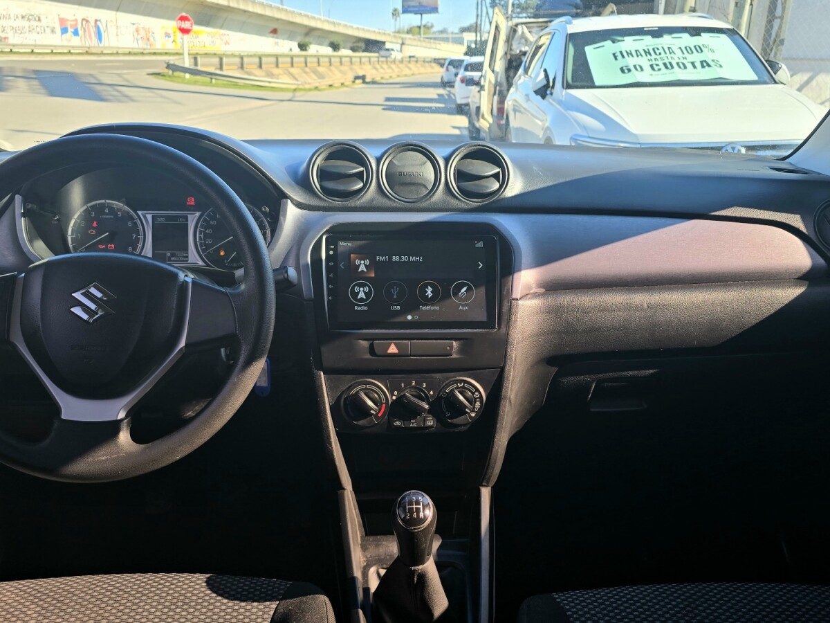 Suzuki Vitara GL 2020 EXCELENTE ESTADO! | Permuta / Financia Suzuki Vitara GL 2020 EXCELENTE ESTADO! | Permuta / Financia