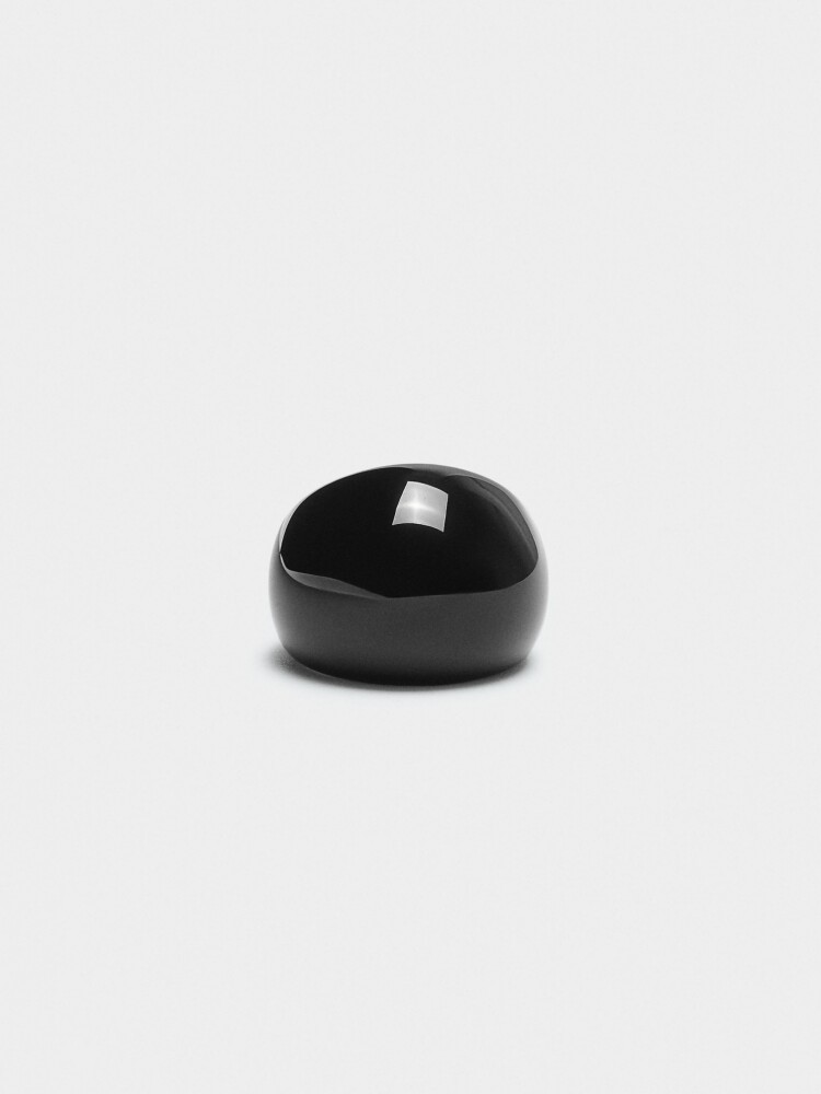 Anillo Redondeado De Resina negro