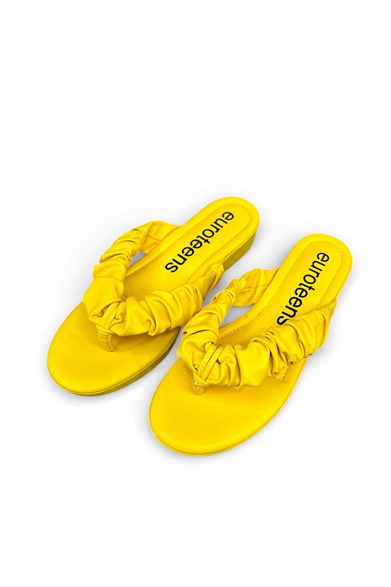 SANDALIA EUROTEENS OJOTA Amarillo