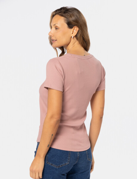 REMERA CON BOTONES Rosado