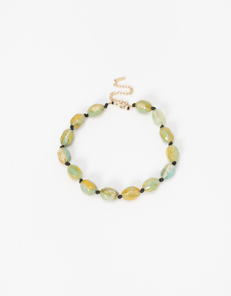 Collar Corto Piezas Resina 