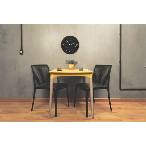 Silla apilable negra ISABELLE con respaldo calado -TRAMONTINA TD0623