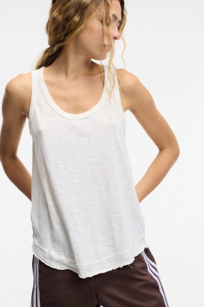 Musculosa Bree Crudo