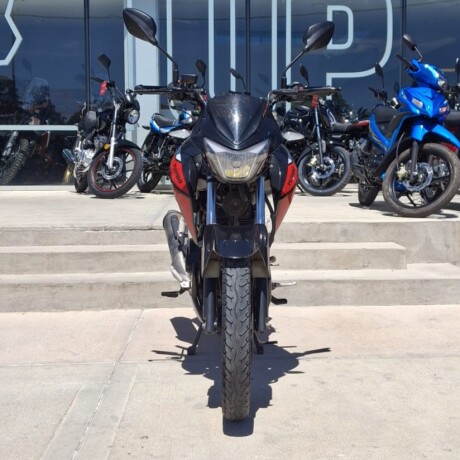 Yumbo Racer 200 Usada Yumbo Racer 200 Usada