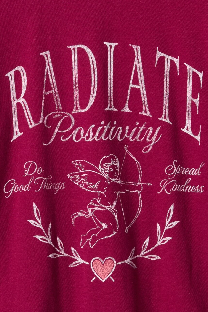 Remera Gráfico Manga Larga Niña Beet Red 19-2030 Tcx