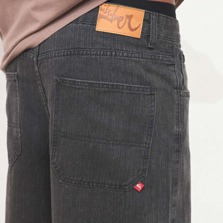 Bermuda Quiksilver Free Negro
