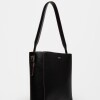 Cartera Al Hombro Akira en Efecto Cuero Liso Negro