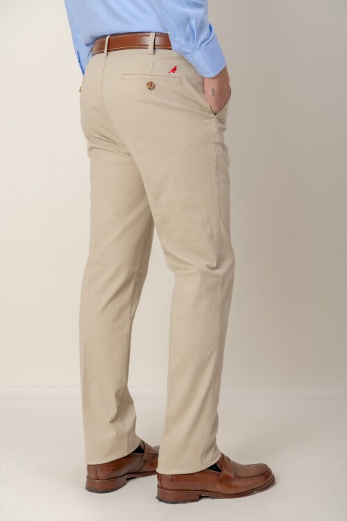 Pantalón gabardina classic fit Beige