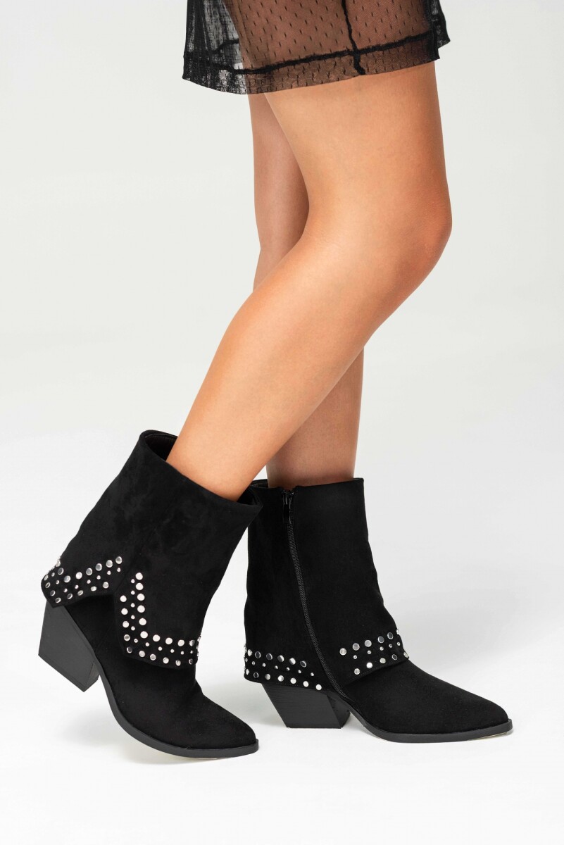 BOTA CORTA TACHA - NEGRO 