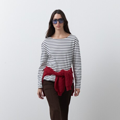 REMERA CHILA Azul Marino