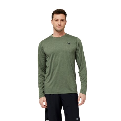 Remera New Balance de hombre - TENACITY SLEEVM - MT31097DO1 GREEN