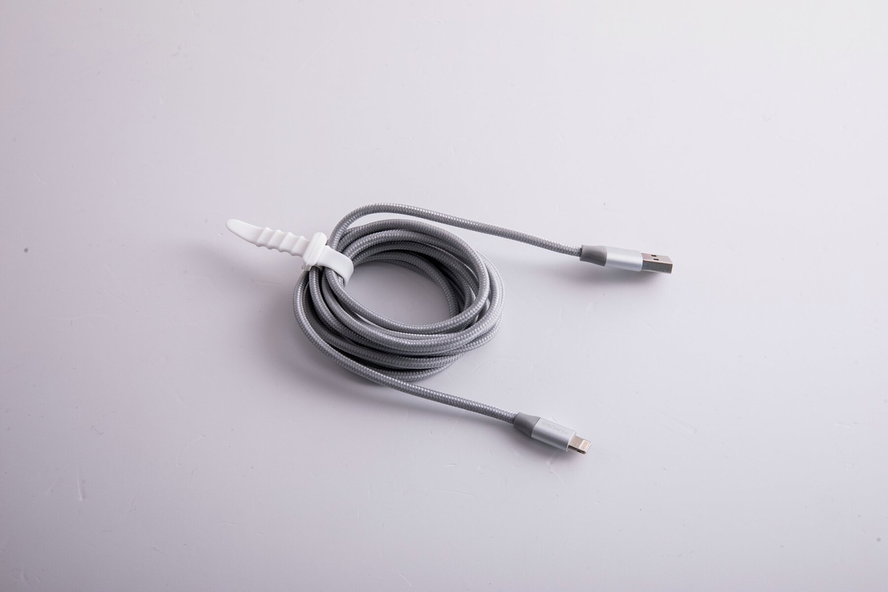 CABLE USB DE PLATA IPHONE (2M) 