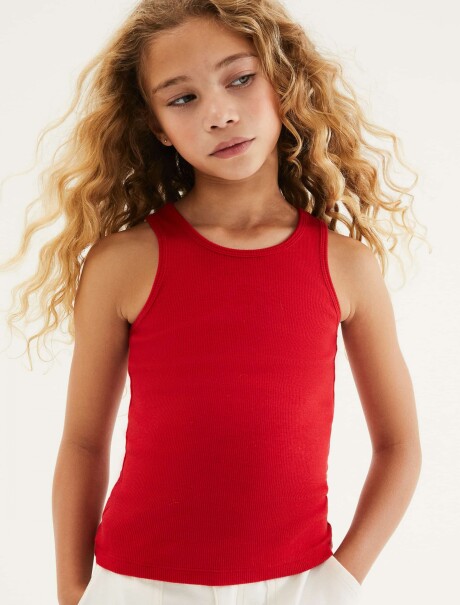 MUSCULOSA BÁSICA INFANTIL EN TELA CANALADA ROJO