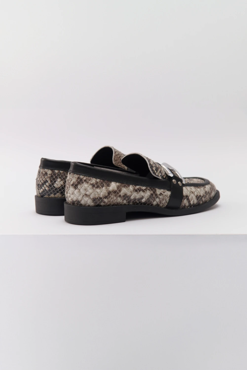 MOCASIN ANIMAL