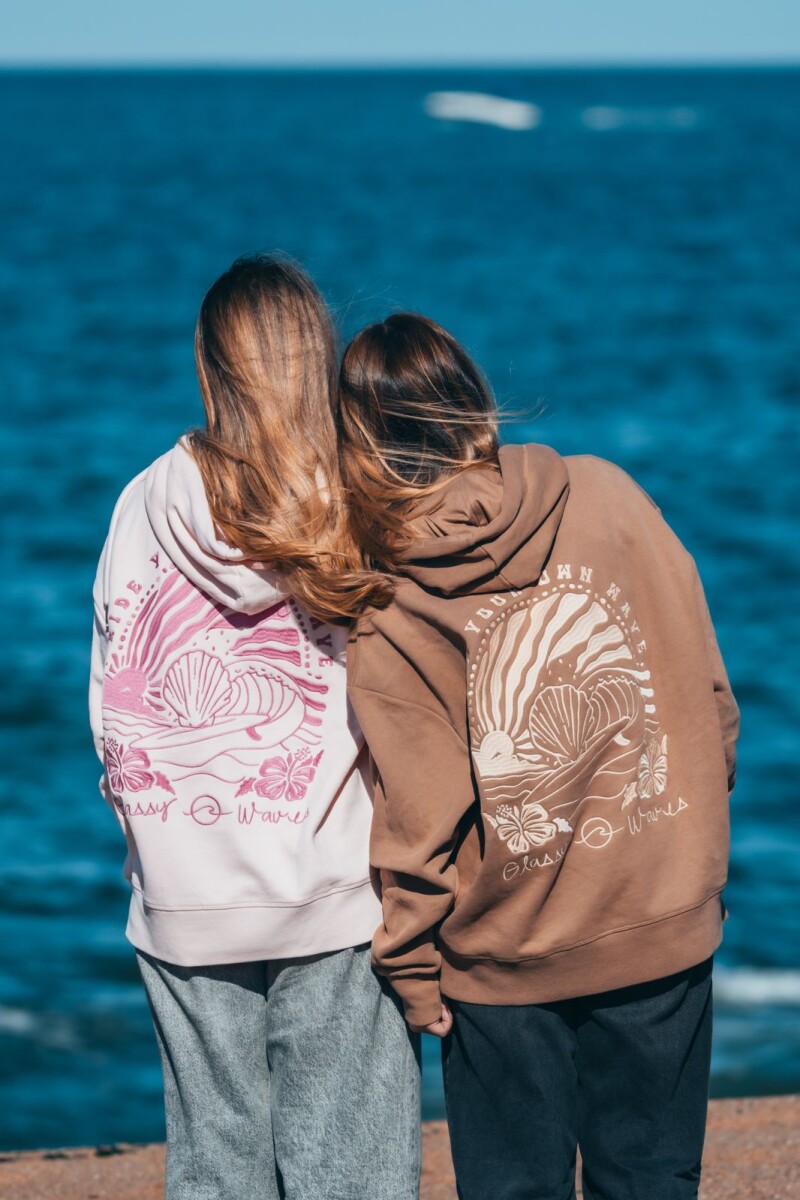 Hoodie Marina Bordado / Marrón U