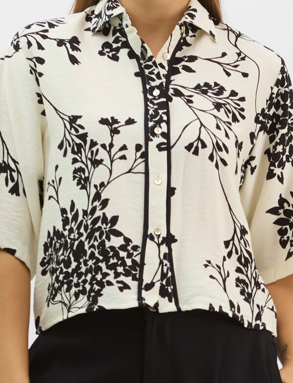 Camisa Estampada Con Motivos Botánicos NEGRO/CRUDO