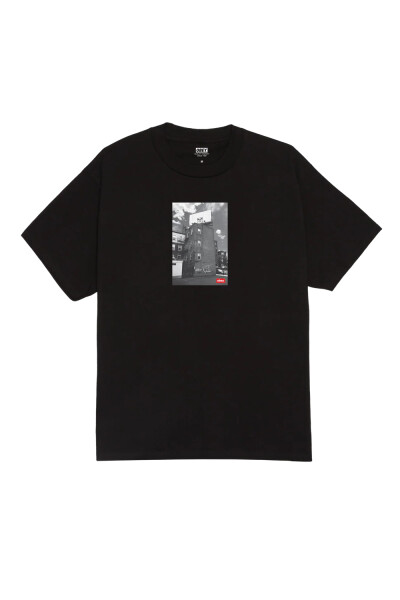 OBEY BOSTON BILLBOARD Negro