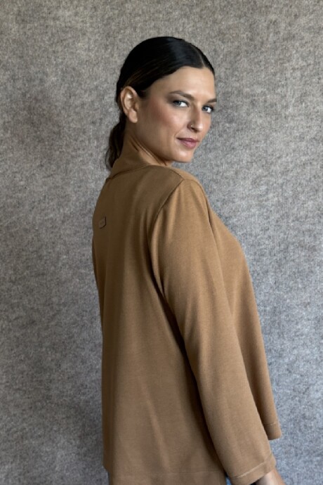 Remera Bremen Lanilla Camel