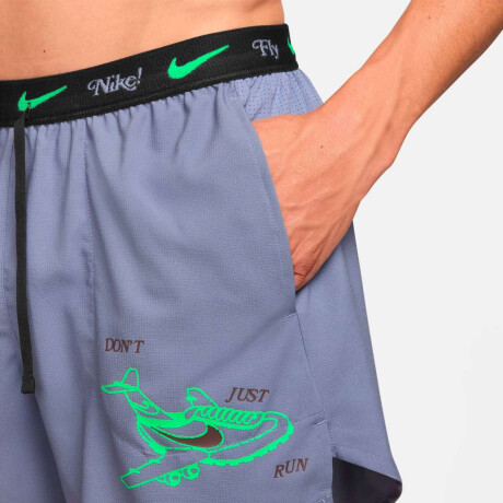 Short Nike Stride ''Fly Nike'' de Hombre Morado