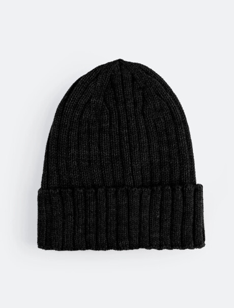 GORRO UNISSEX EN TEJIDO DE PUNTO NEGRO