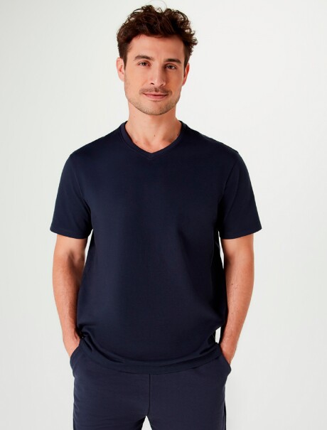 CAMISETA BÁSICA WORLD CON BORDADO AZUL