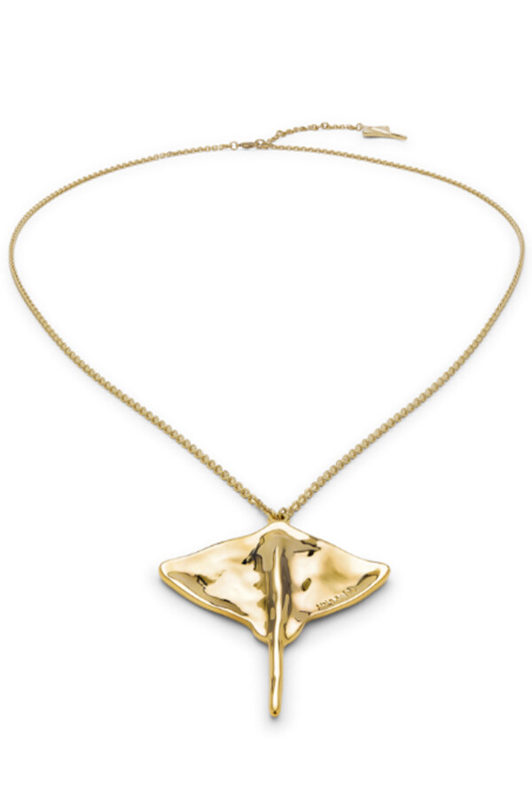 COLGANTE DE CADENA LARGA DE ALEACIÓN DE METALES BAÑADA EN ORO 18K CON MANTARRAYA Colgante