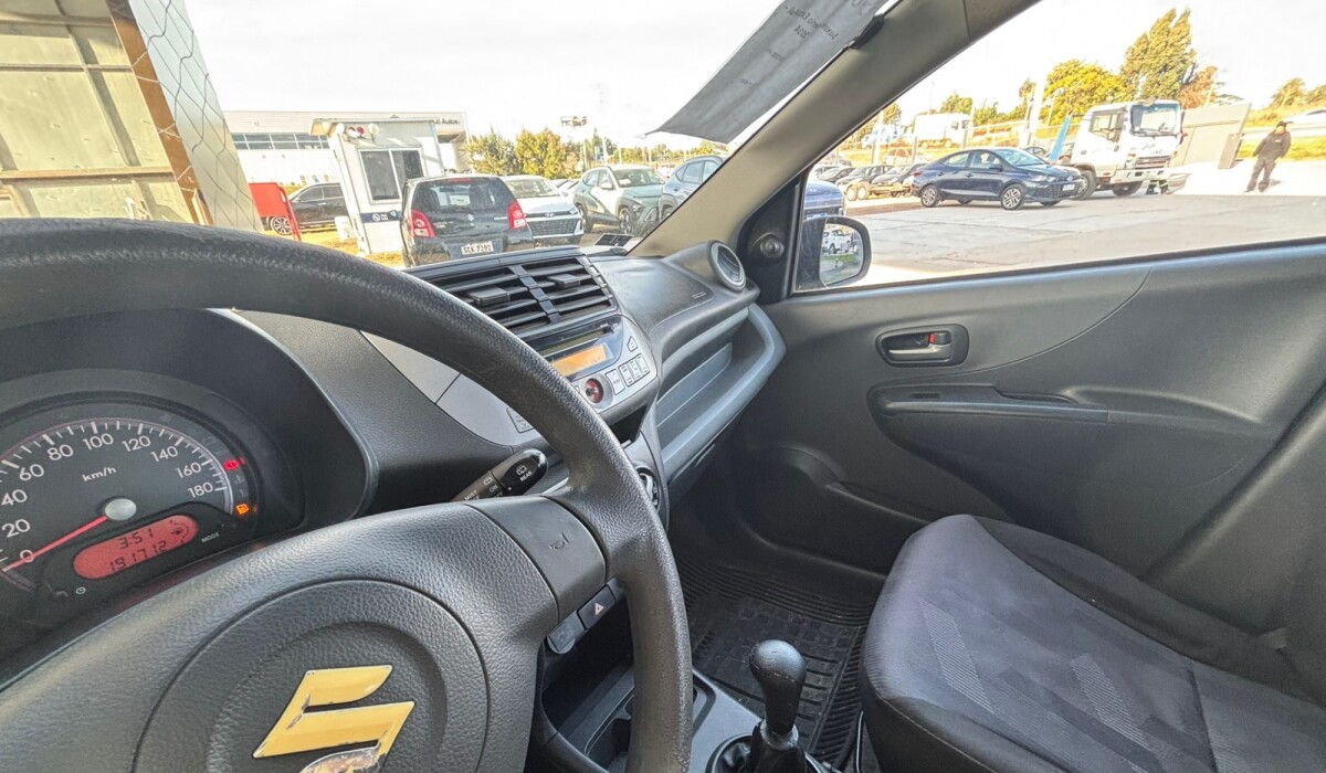 Suzuki Celerio Extra Full - 2014 Suzuki Celerio Extra Full - 2014
