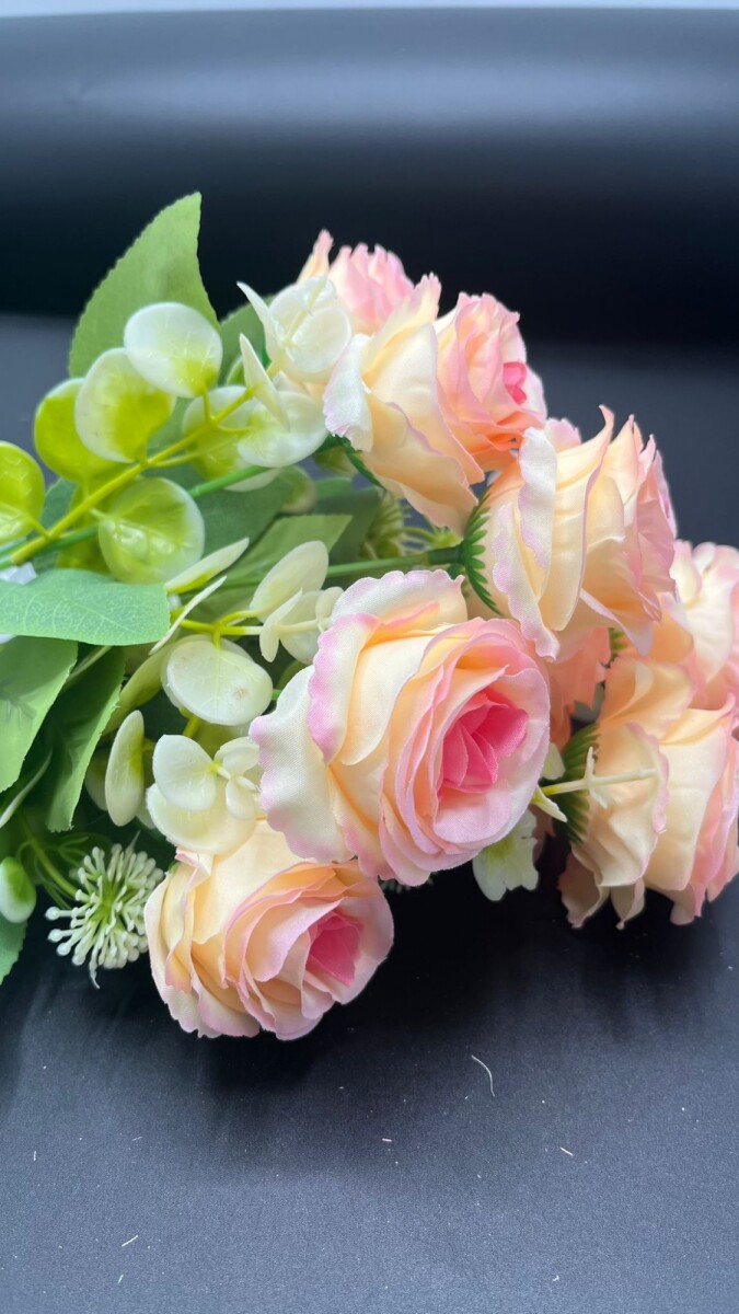 Ramo de Flores de Seda Blanca - Rosa 