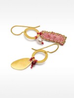 Pendientes Asimétricos Con Perla De Agua Dulce - Plata De Ley 925 rosa