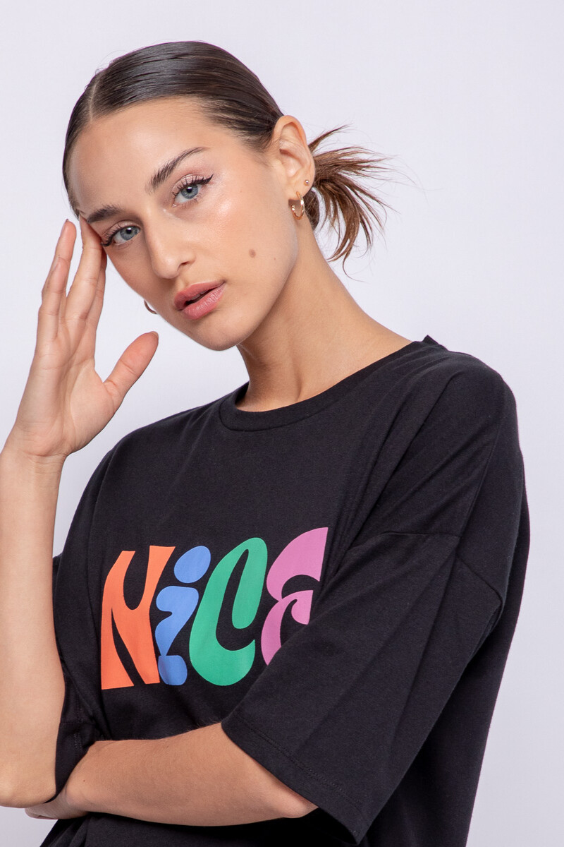 REMERA NICE Negro