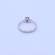 Anillo solitario platino y brillante. Anillo solitario platino y brillante.