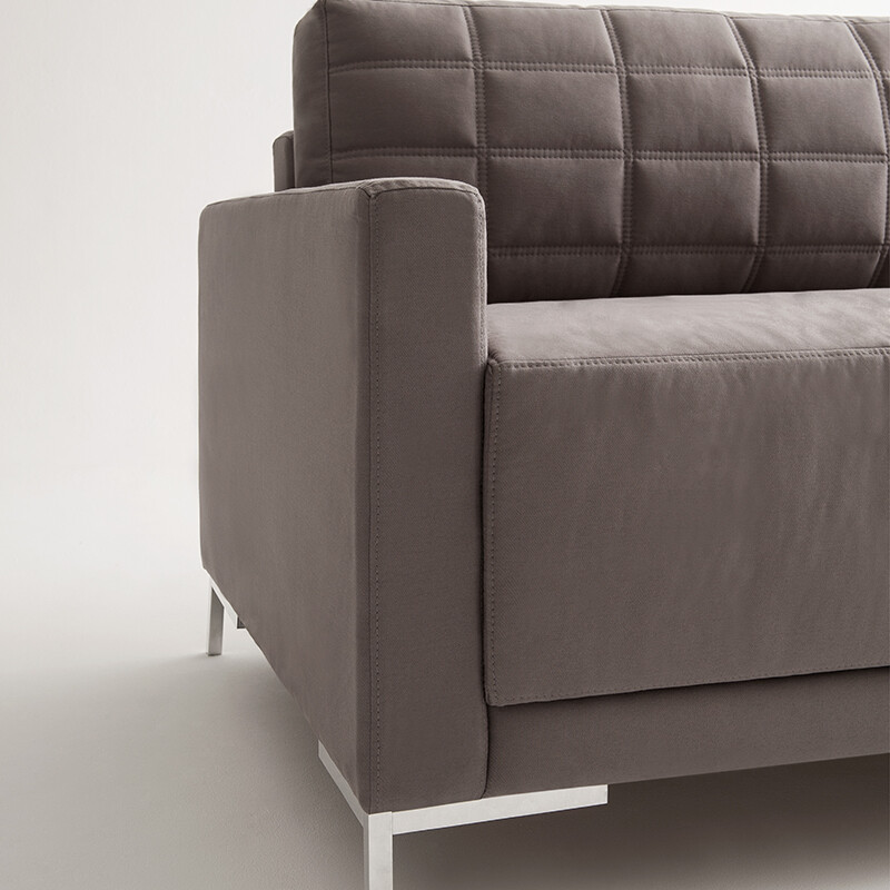 Sofá 8004 3 Cuerpos Tapizado en Tela Tostado Sofá 8004 3 Cuerpos Tapizado en Tela Tostado