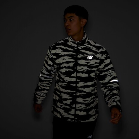 Campera New Balance de Hombre - Reflective - MJ03213BMM BLACK