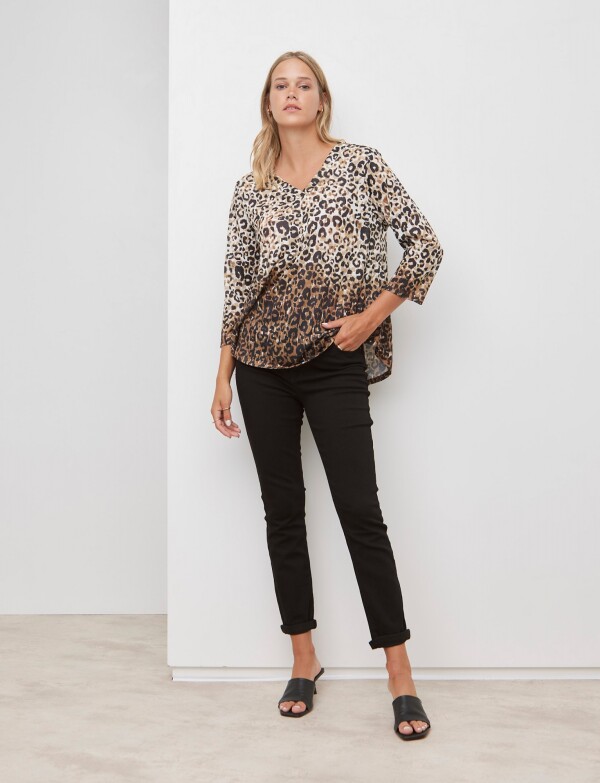 Remera Escote V MULTI/MARRON