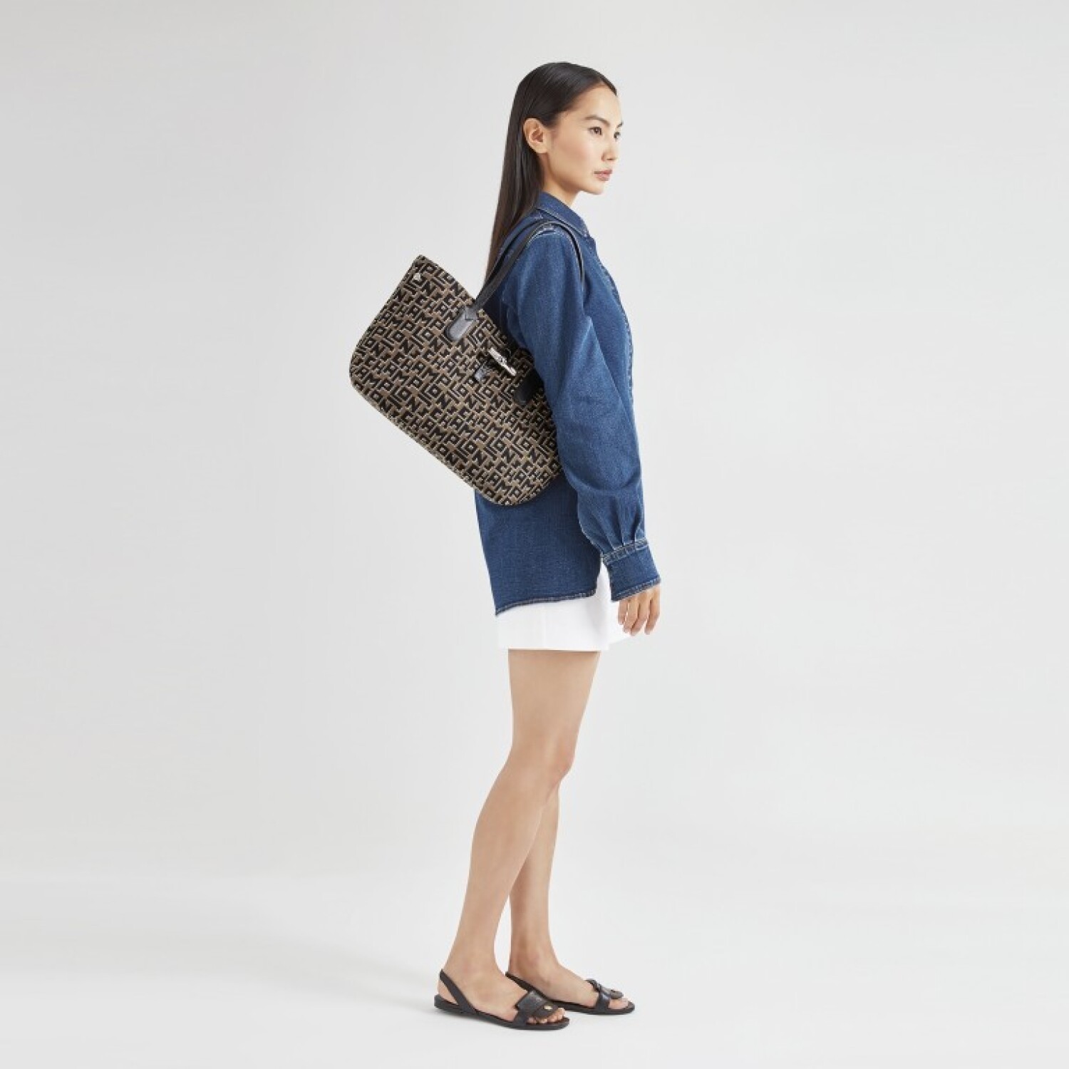 Cartera con asa sale