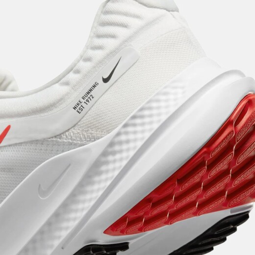 Tenis Nike para Hombre Running Quest 5 NIKE