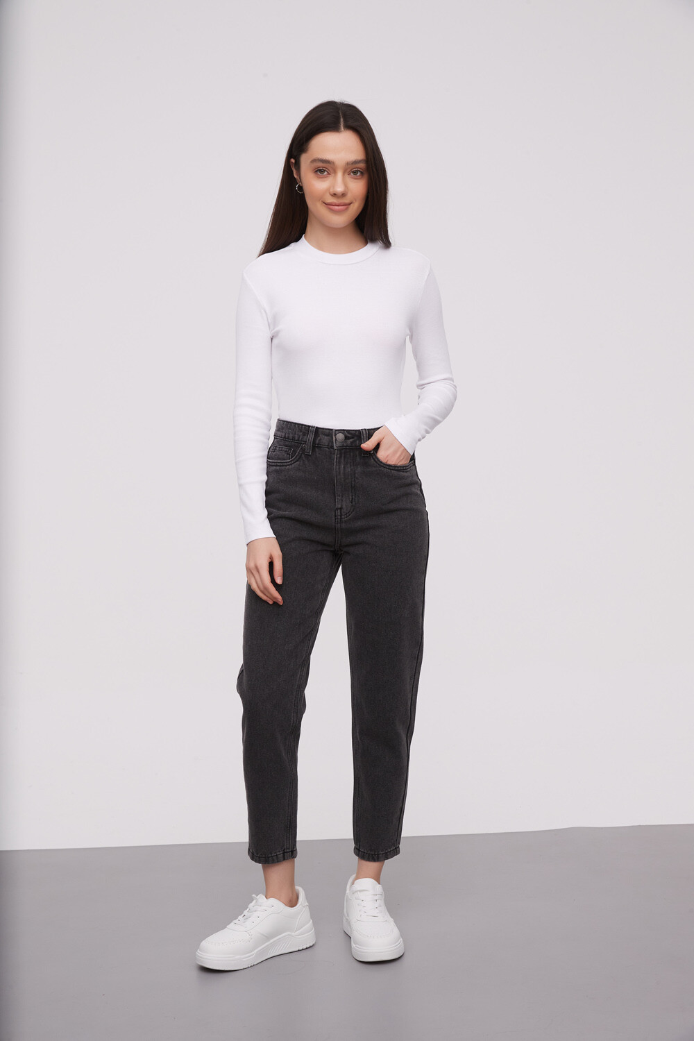 Pantalon Vacareli Gris Oscuro