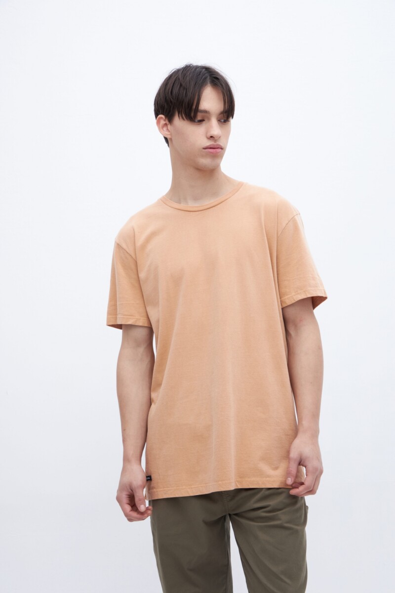 Remera Boris - Camel 