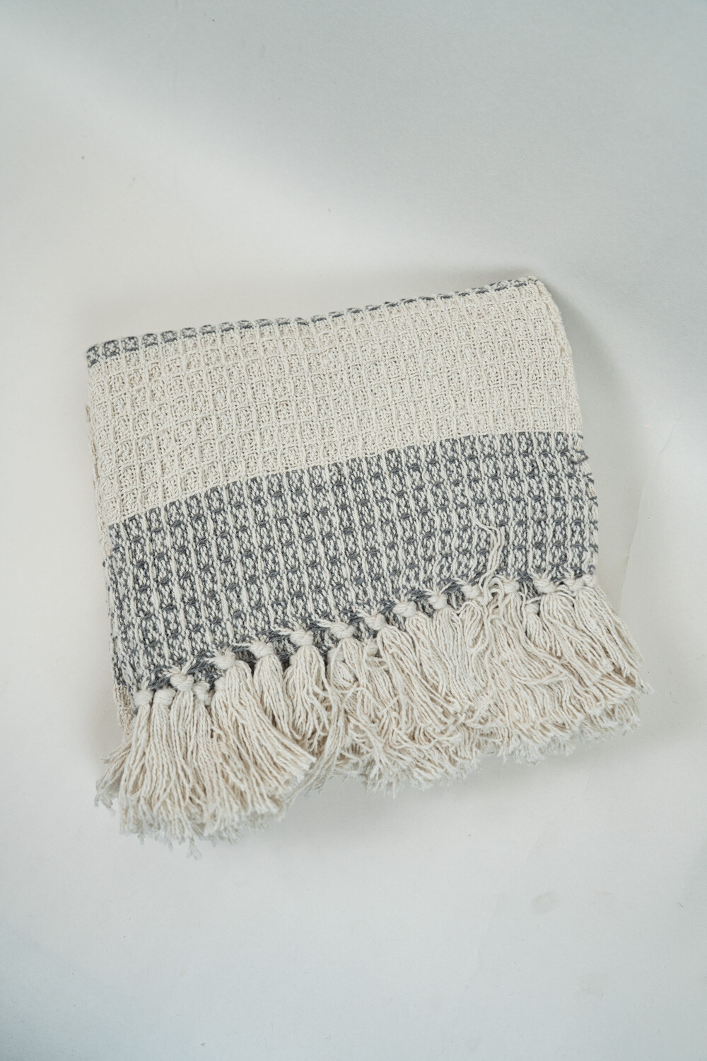 Manta Lineas Gris