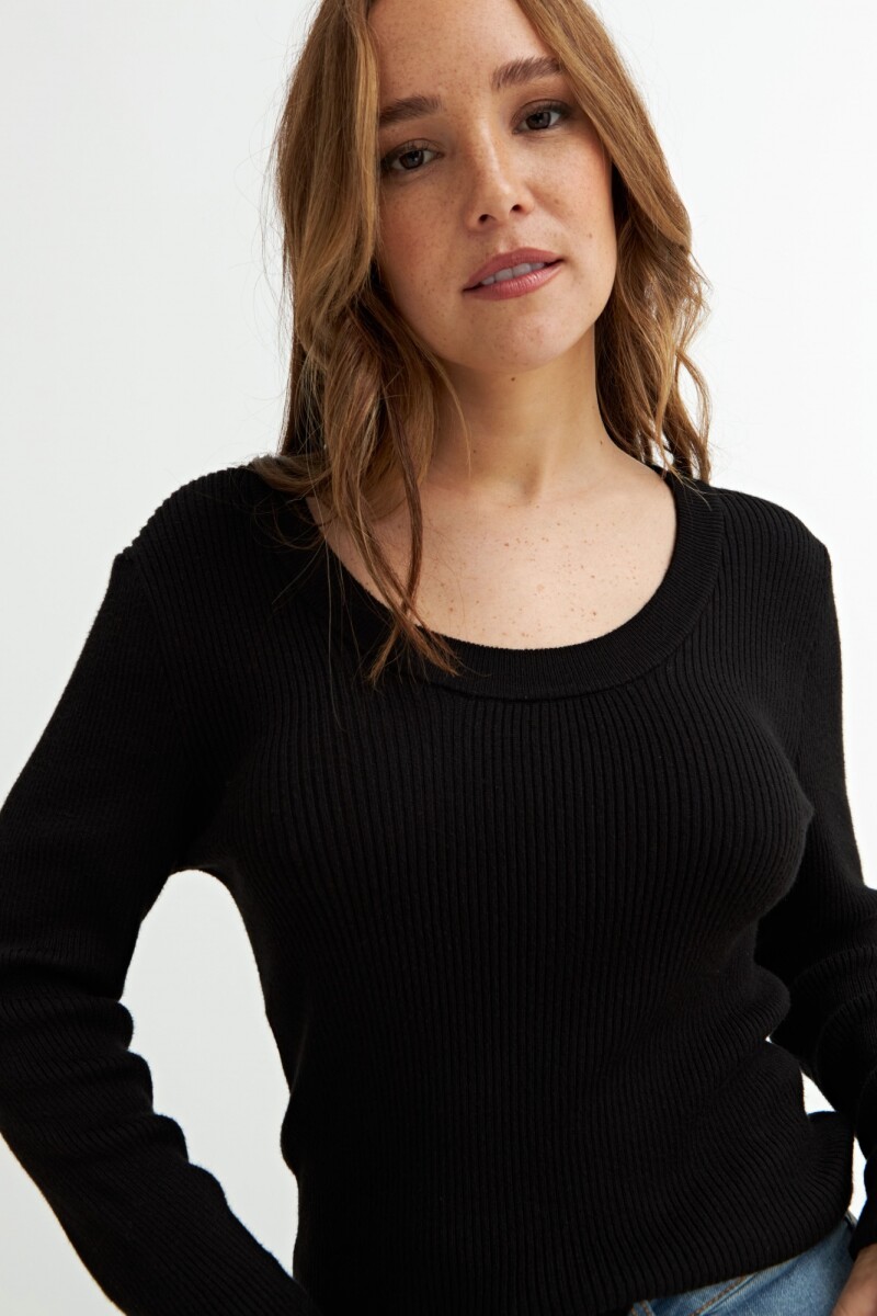 Sweater cuello redondo - Negro 