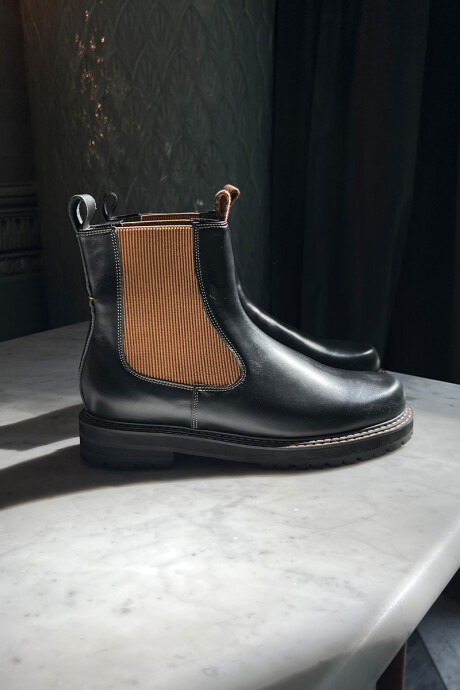 Bota Himalaya Negro