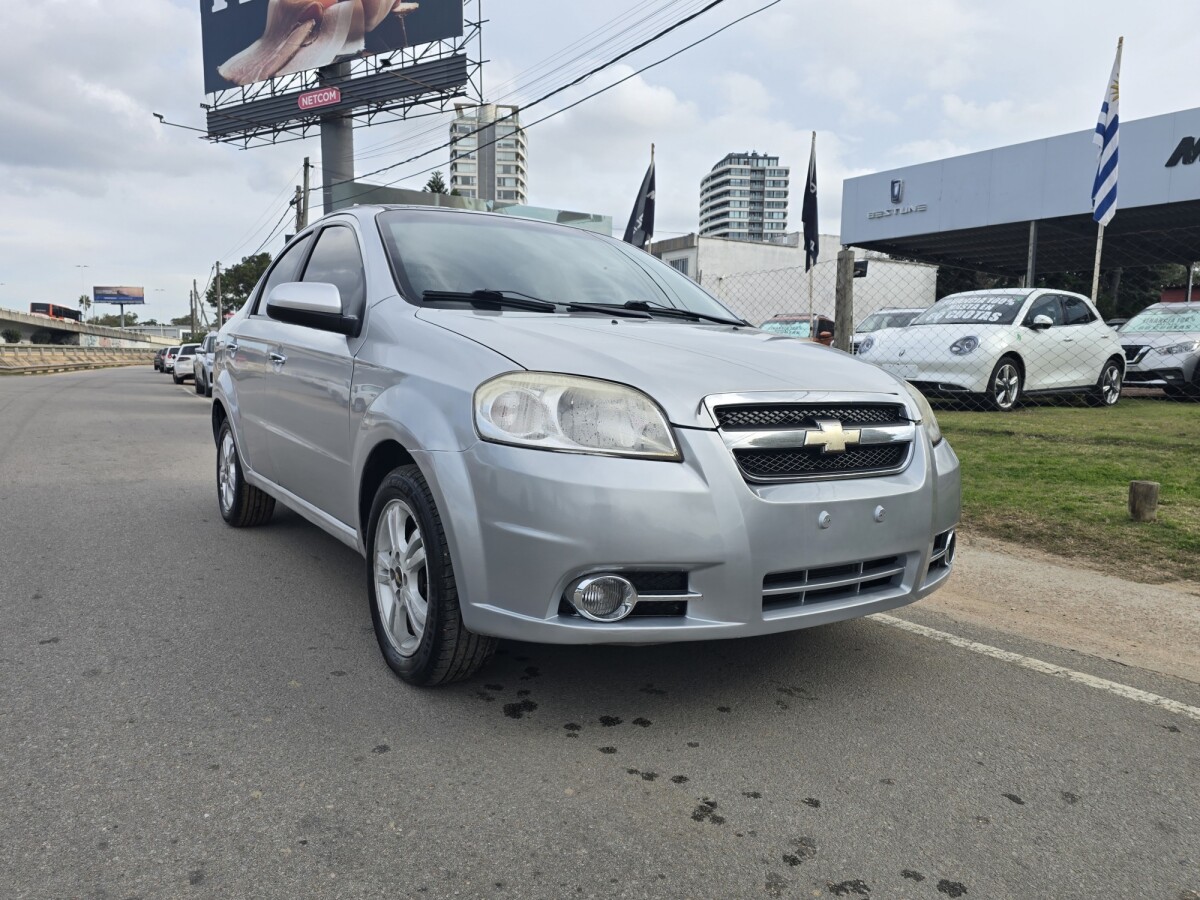 Chevrolet Aveo 1.6 LT Extra Full | Permuta / Financia Chevrolet Aveo 1.6 LT Extra Full | Permuta / Financia