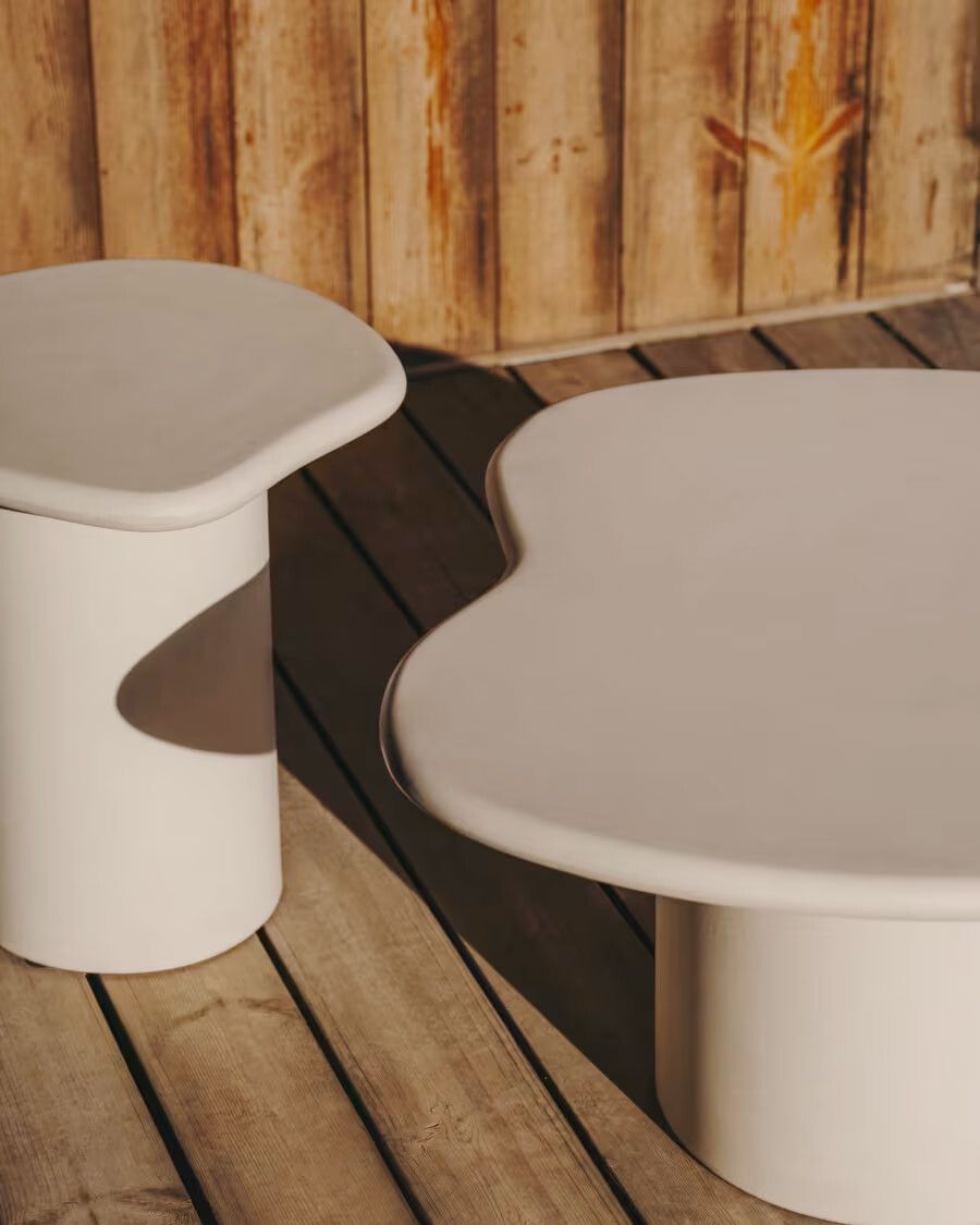Mesa de centro Macarella de cemento blanco 83 x 77 cm