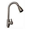 Grifo de cocina gourmet extensible de una sola manija Gris Inox