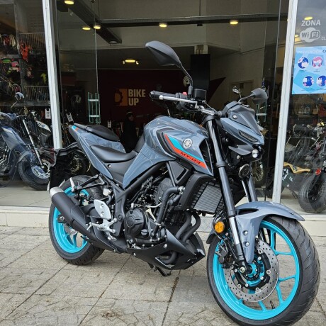 Yamaha MT03 Gris