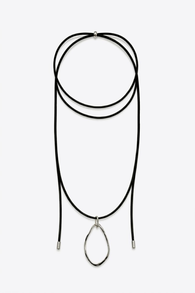 Collar cordón colgante de acero plateado