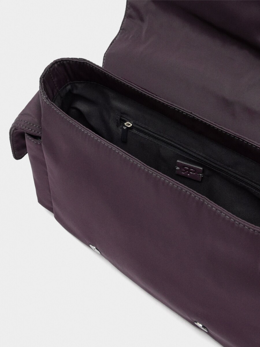 Bolso Bandolera De Nylon Con Solapa burdeos
