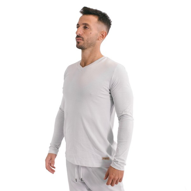 Remera - Muvem - Muvem MEN "V" NECK ML de Hombre - WMU21018 Gris Claro